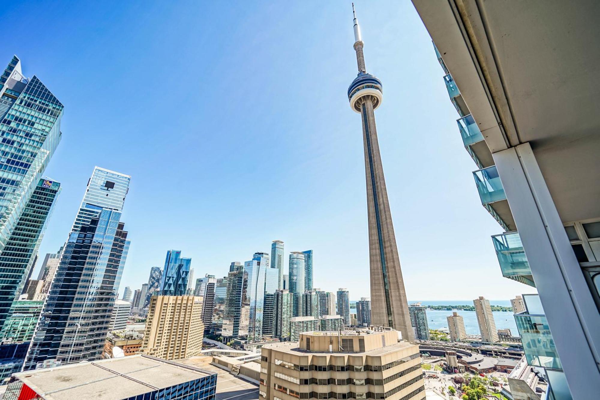 Chol Furnished Suites Heart Of Downtown Toronto, 2 Beds, Free Parking, Cn Tower View Dış mekan fotoğraf