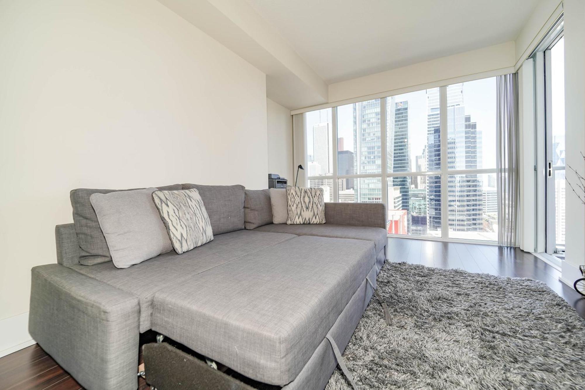 Chol Furnished Suites Heart Of Downtown Toronto, 2 Beds, Free Parking, Cn Tower View Dış mekan fotoğraf