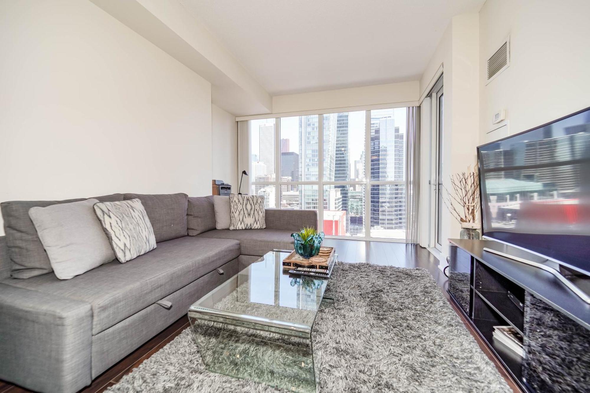Chol Furnished Suites Heart Of Downtown Toronto, 2 Beds, Free Parking, Cn Tower View Dış mekan fotoğraf