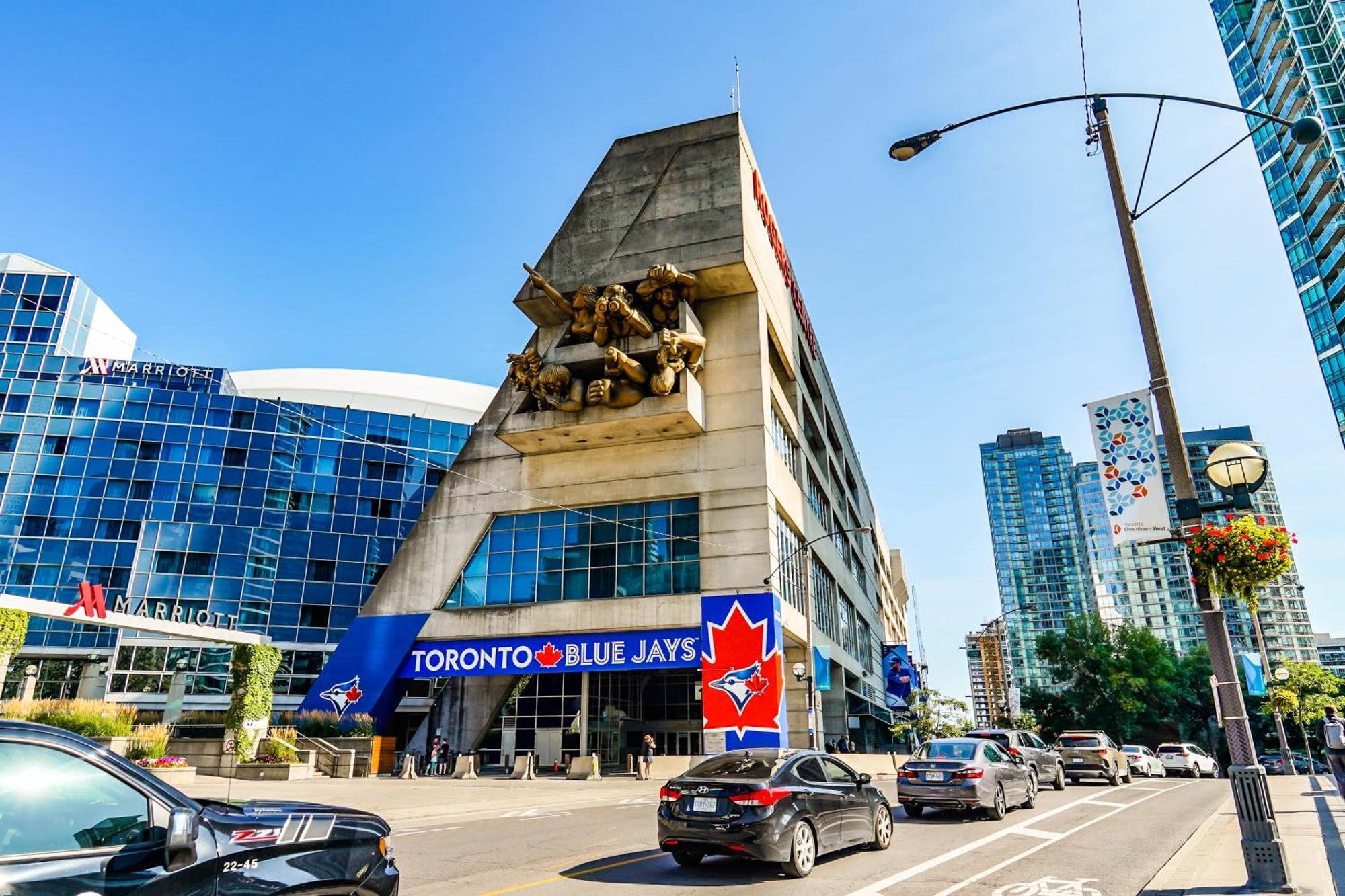 Chol Furnished Suites Heart Of Downtown Toronto, 2 Beds, Free Parking, Cn Tower View Dış mekan fotoğraf