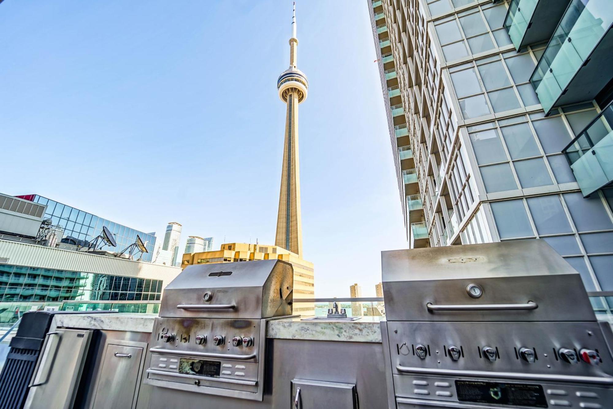 Chol Furnished Suites Heart Of Downtown Toronto, 2 Beds, Free Parking, Cn Tower View Dış mekan fotoğraf